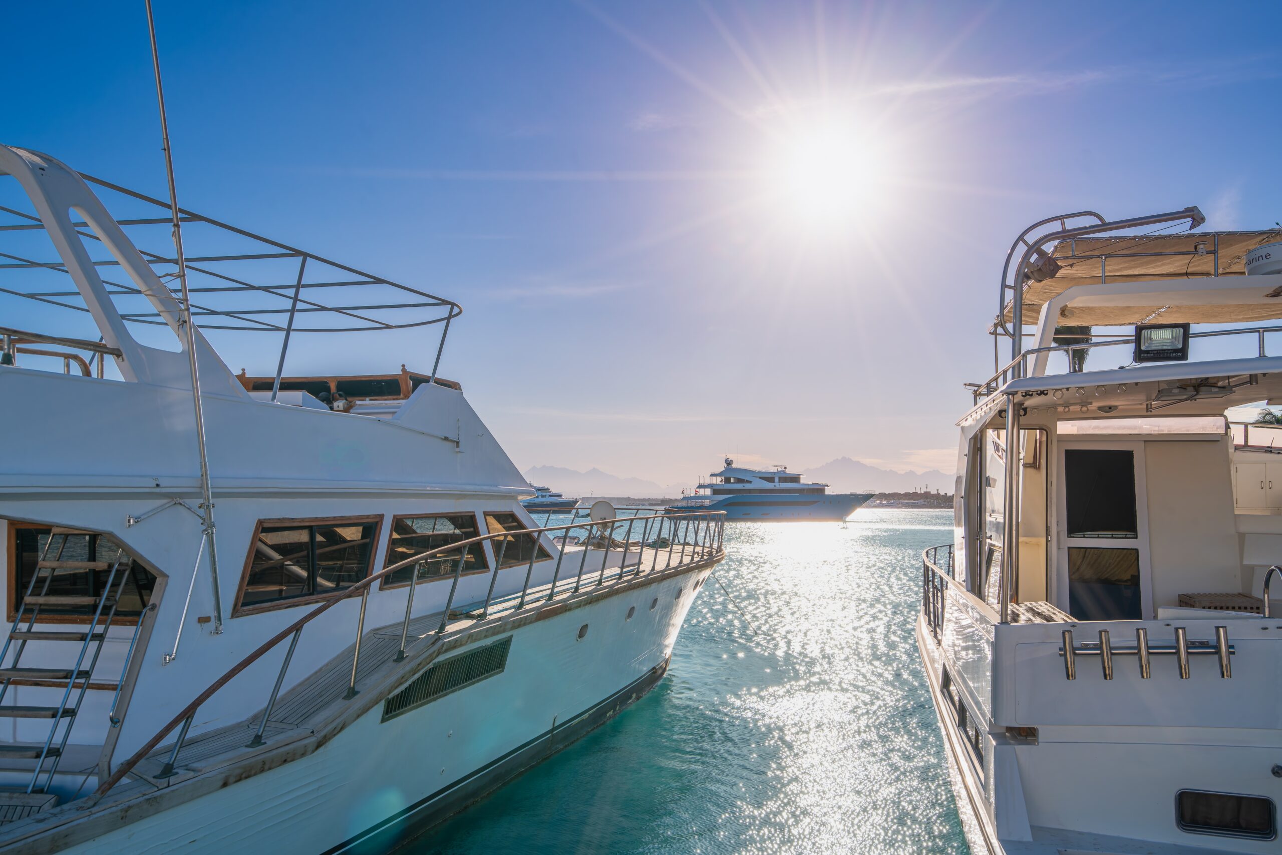 Image for the article: Why Travelers Are Choosing Yacht Trips Over Hotels