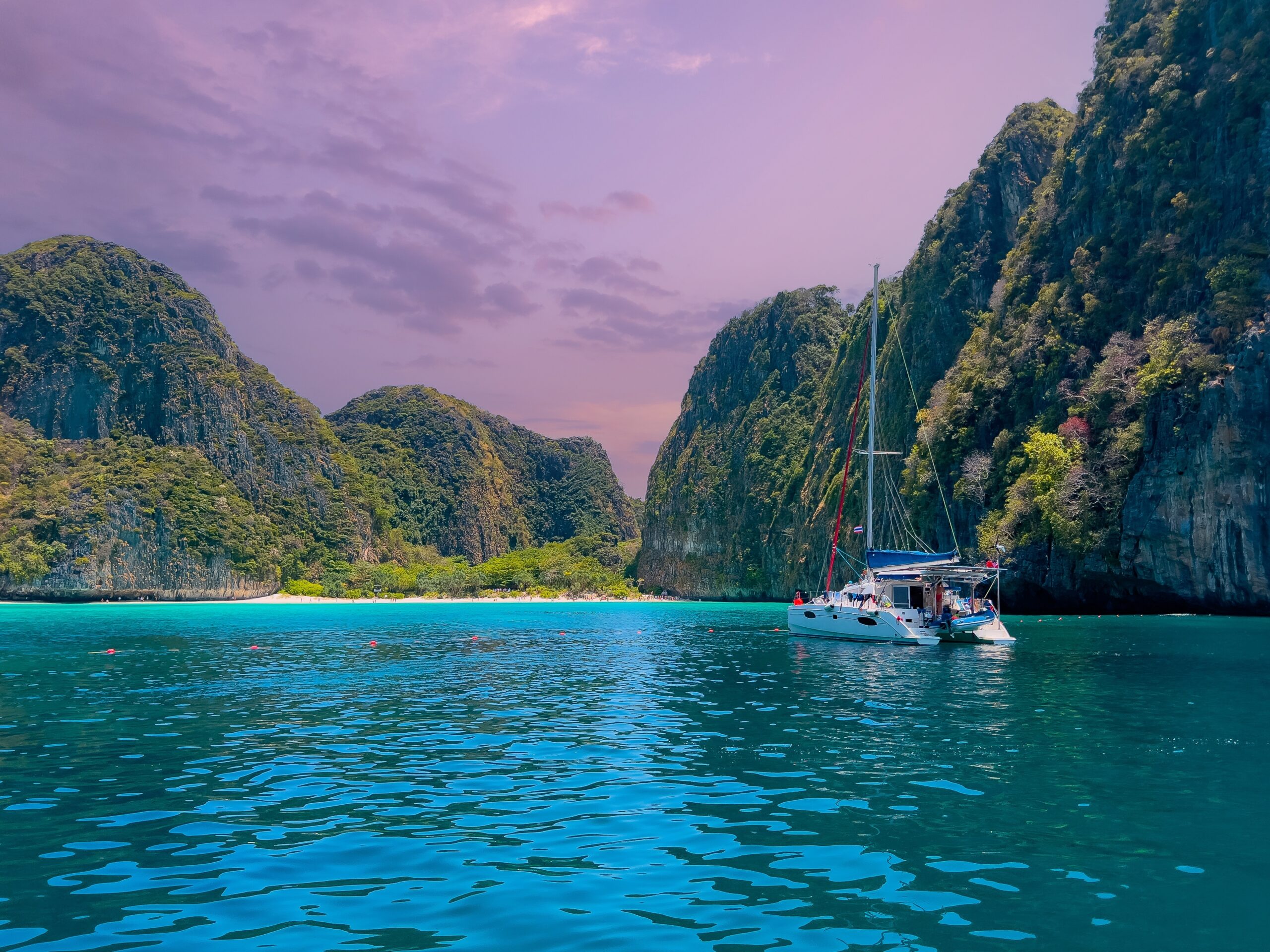 Image for the article: Yachting as a Networking Format: a Way to Meet New People